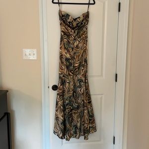 Xscape by Joanna Chen strapless gown size 10